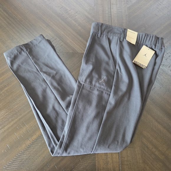 NIKE Jordan Women’s Woven Pants FN5446 045  Sz XS New Basketball  Gray/black - Picture 2 of 13